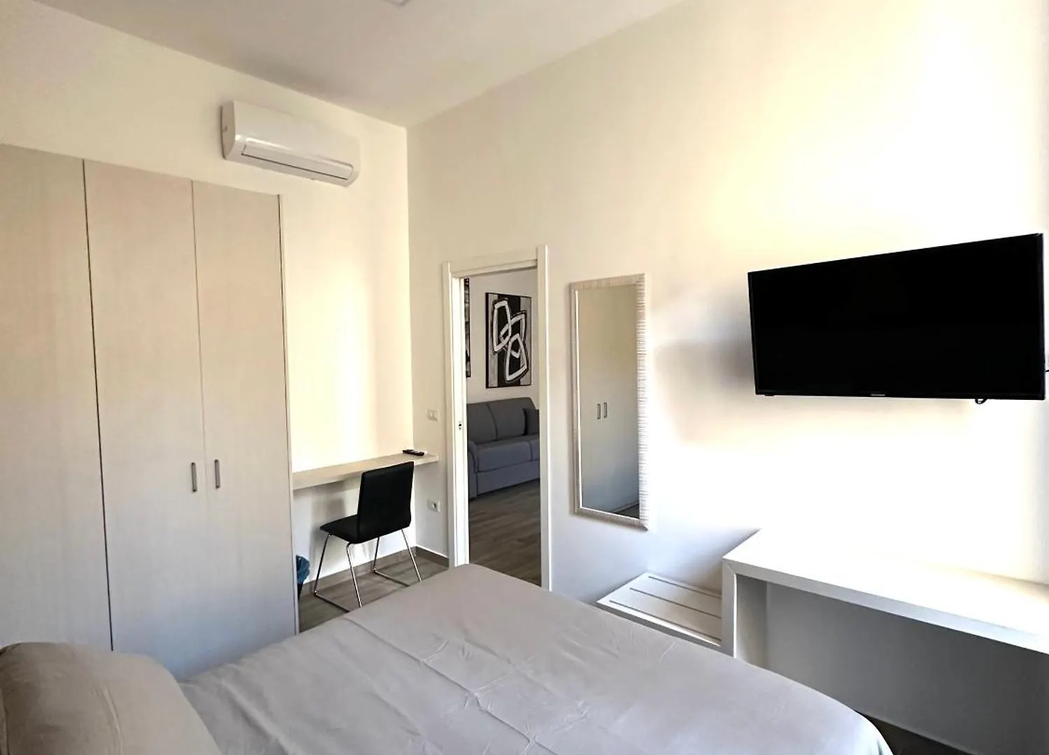 Dch Napoli Appartement  Napels